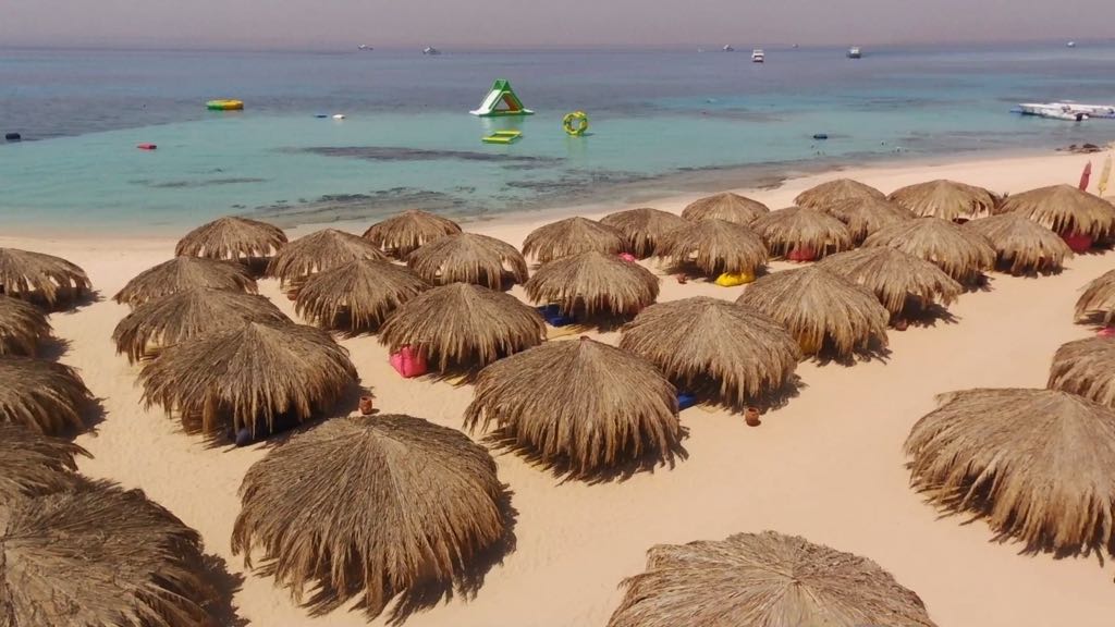 Boat Tour - Excursion to paradise island with snorkeling from Hurghada